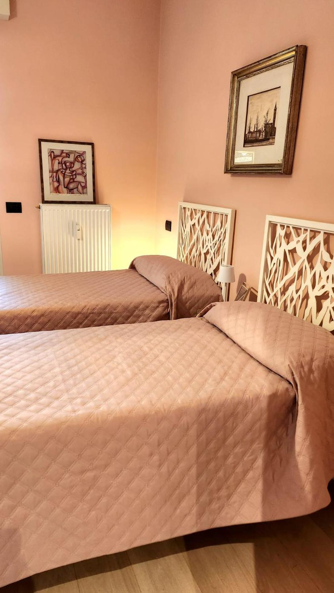 Magnificent Rooms Verona Center Bagian luar foto