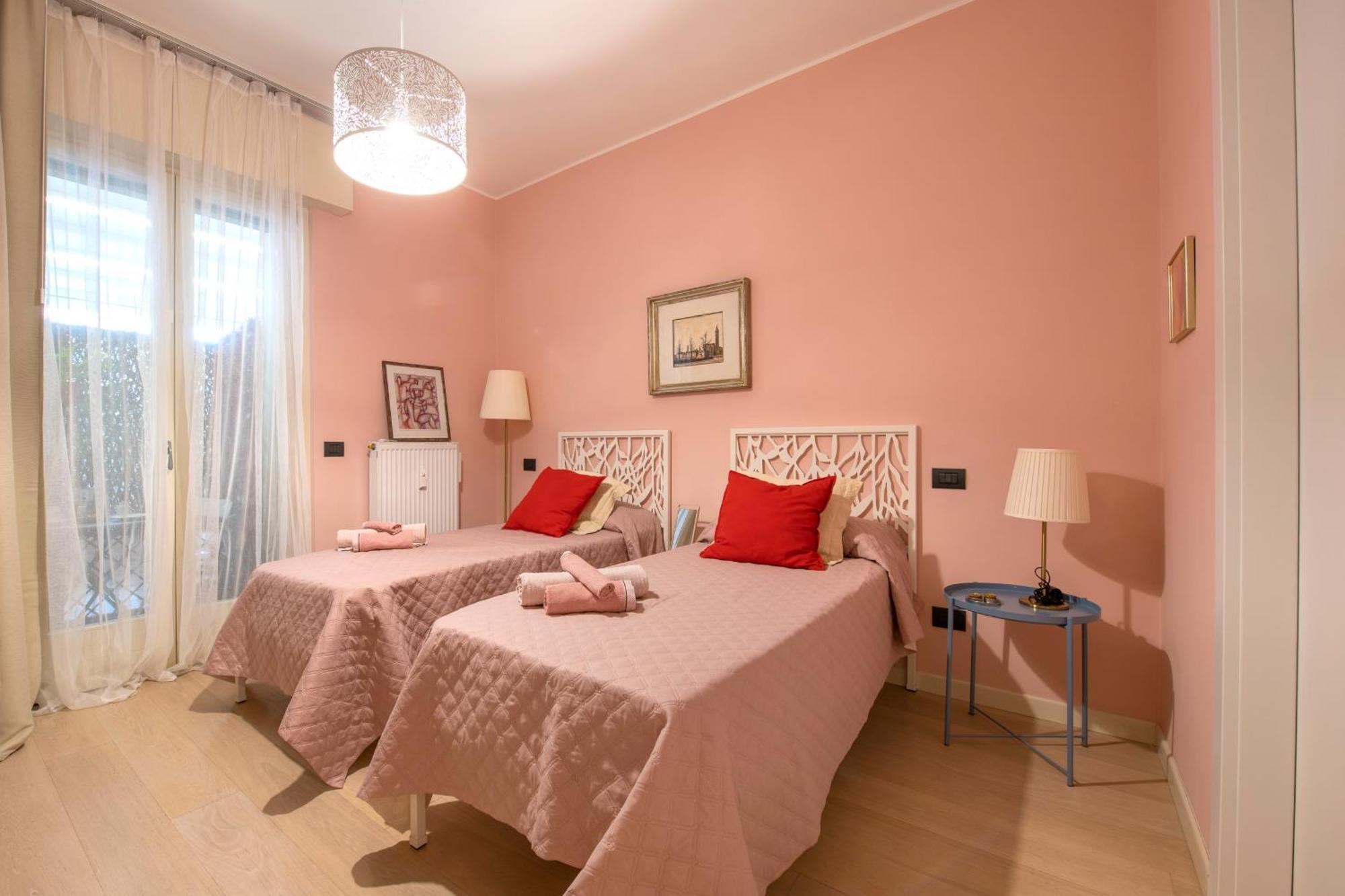 Magnificent Rooms Verona Center Bagian luar foto